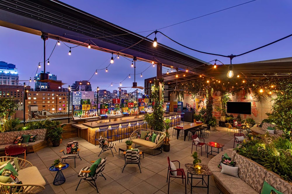 gem image The Ready Rooftop Bar 8