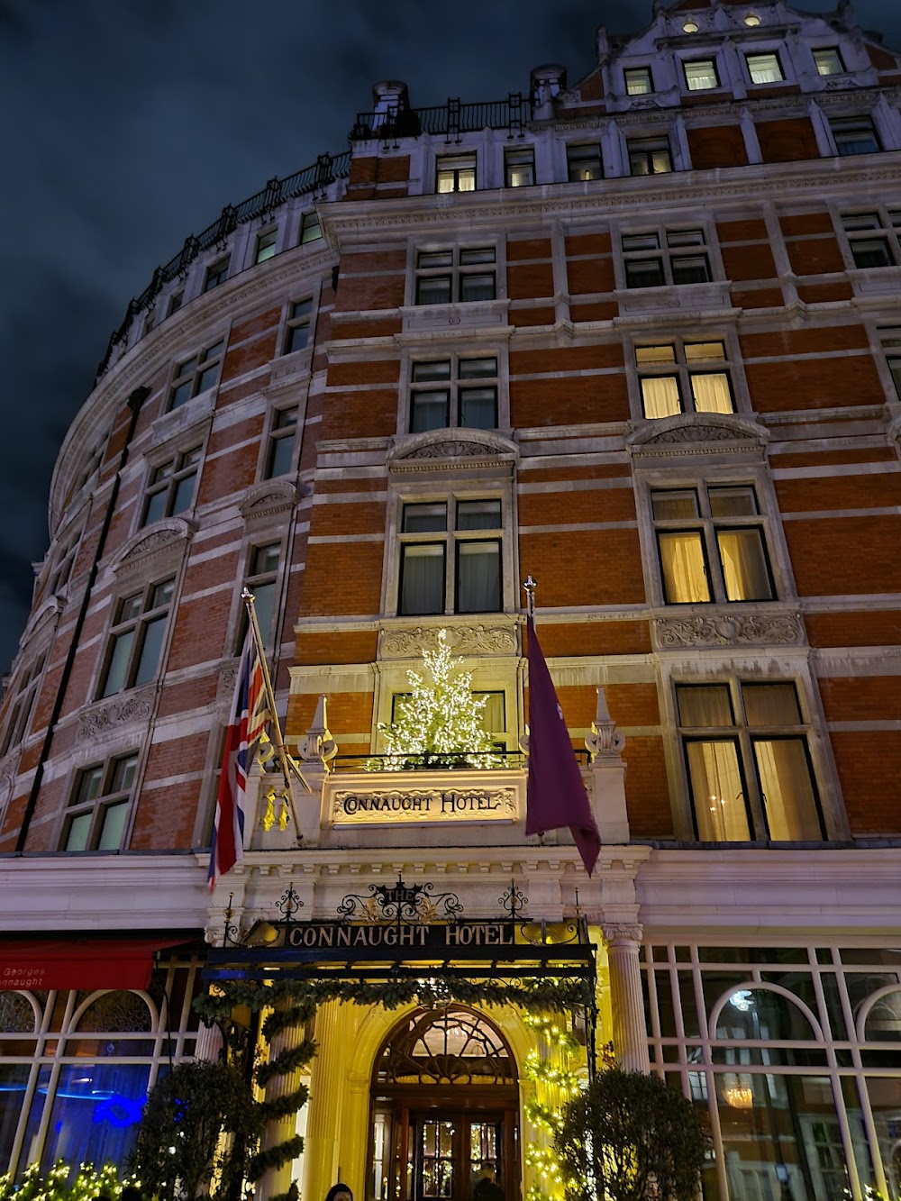 gem image The Connaught Bar 4