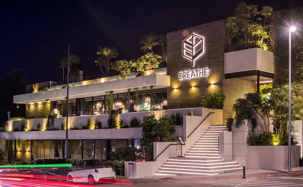 place image AIR By BREATHE - Rooftop Bar & Signature Cocktails Marbella