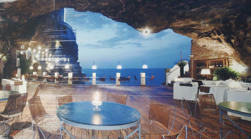 gem image Grotta Palazzese 8