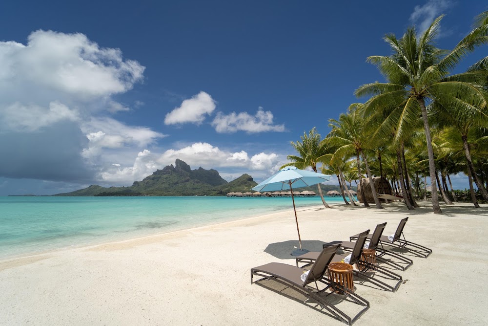 gem image Four Seasons Resort Bora Bora 6