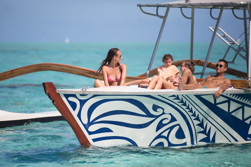 gem image Lagoon Service Bora Bora 10