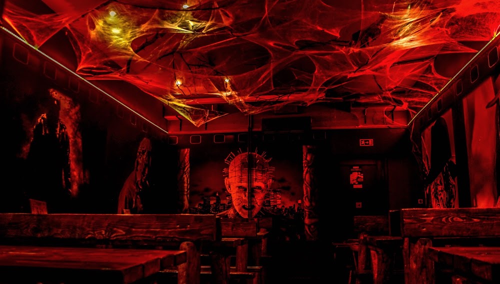 gem image ParaNoir Pub 10