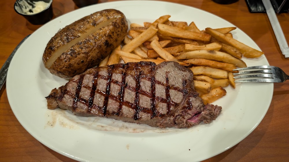 gem image Tony Roma's 8