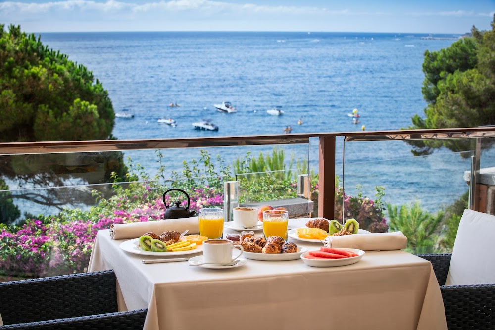 gem image Sallès Hotel & Spa Cala del Pi 3