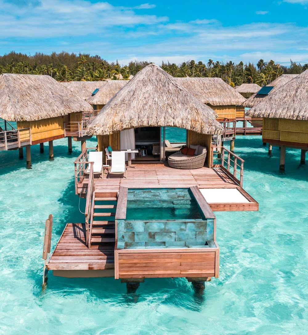 gem image Bora-Bora Pearl Beach Resort & Spa 10