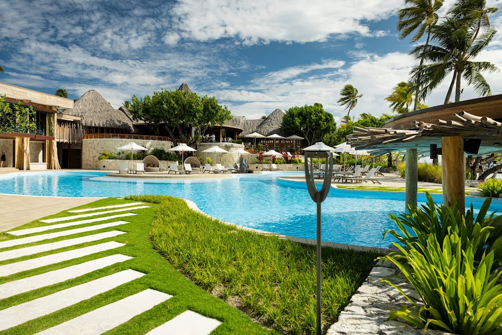 gem image Bora-Bora Pearl Beach Resort & Spa 3