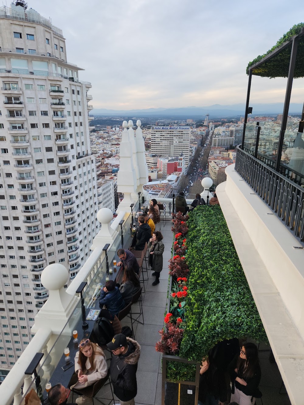 place image 360º Sky Bar