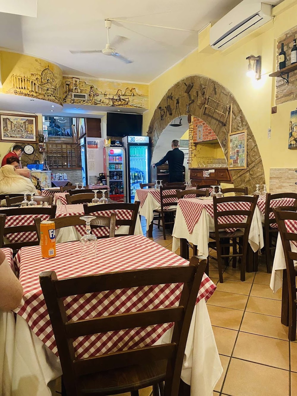 gem image Massimo's Al 39 Restaurant 9