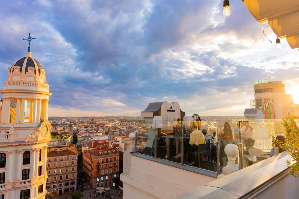 gem image Sky 44 Rooftop Terraza & Bar Madrid 8