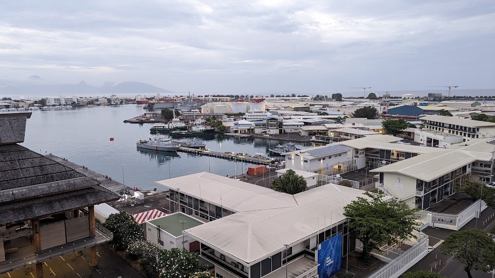 gem image the surfhouse tahiti 4