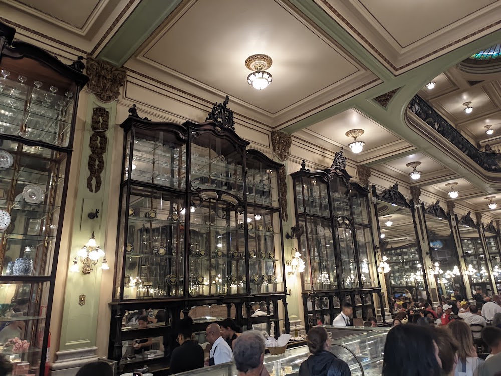 gem image Confeitaria Colombo 9