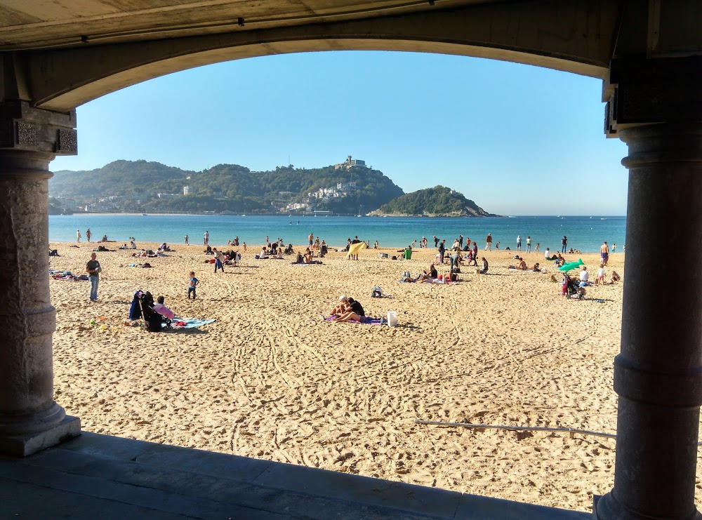gem image Beach of La Concha 2