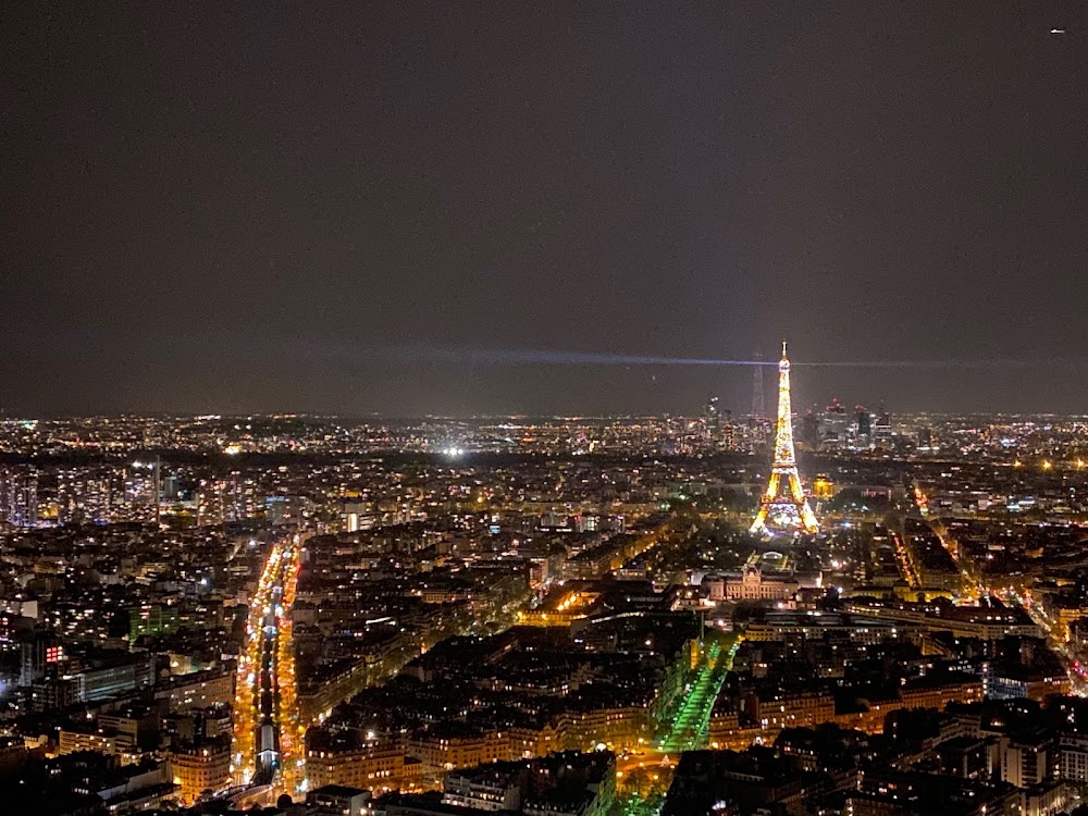 gem image Le Ciel de Paris Restaurant 6