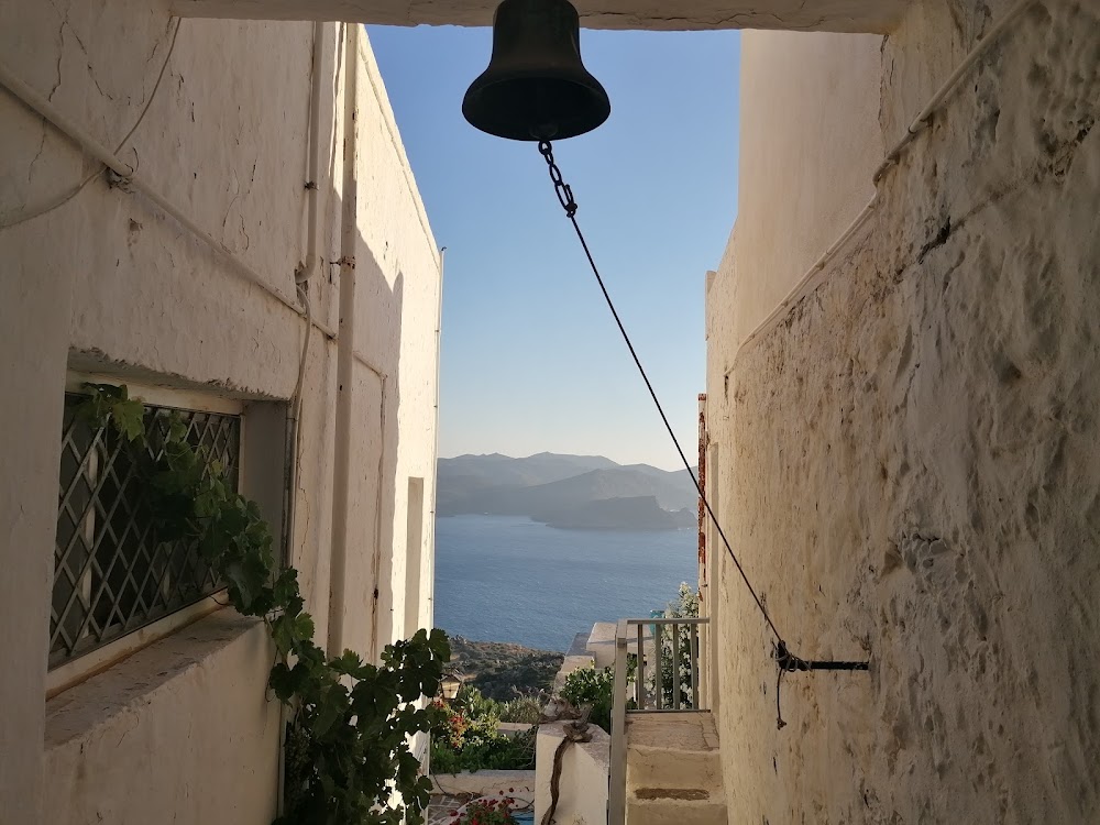 place image Plaka