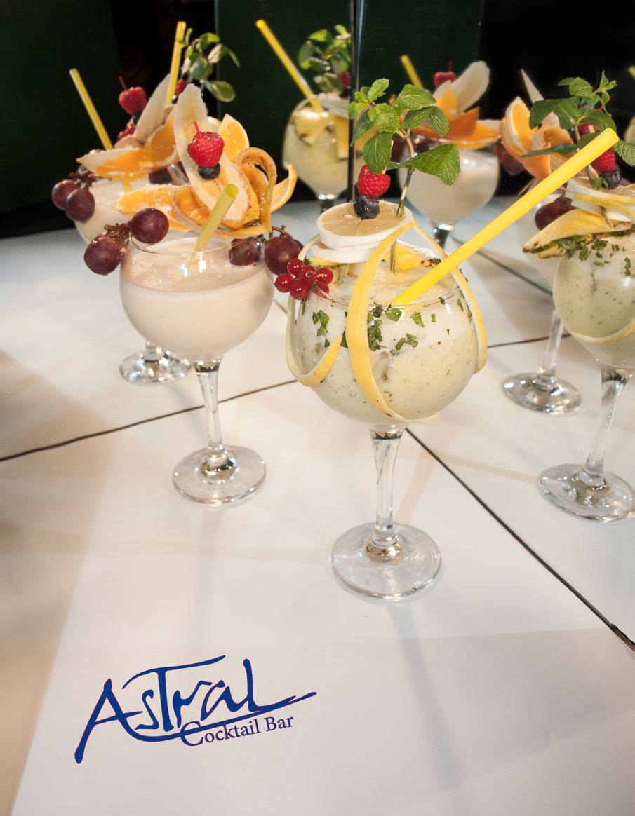 gem image Astral Bar Coctelería 9