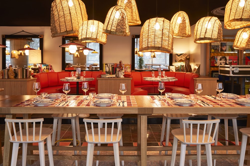 gem image Mama Restaurant Paris West 5