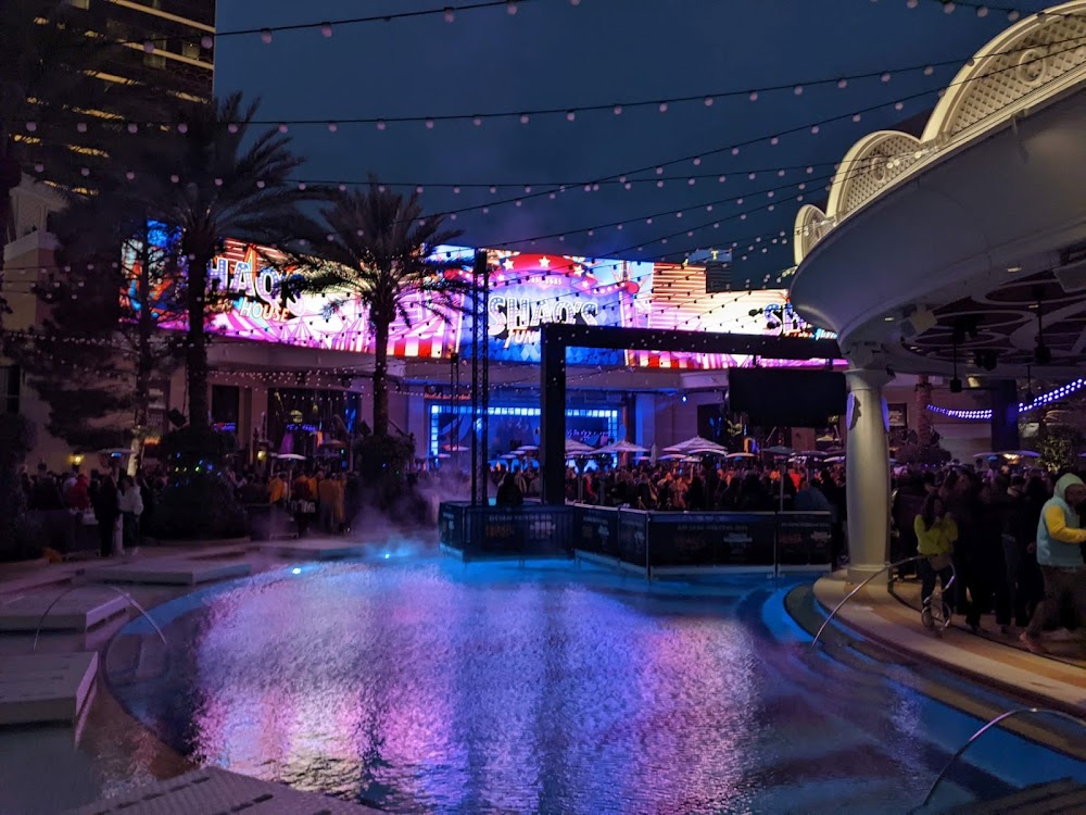 gem image XS Nightclub 5
