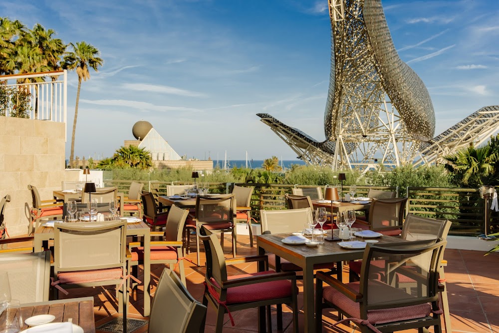 gem image ROKA Barcelona 10