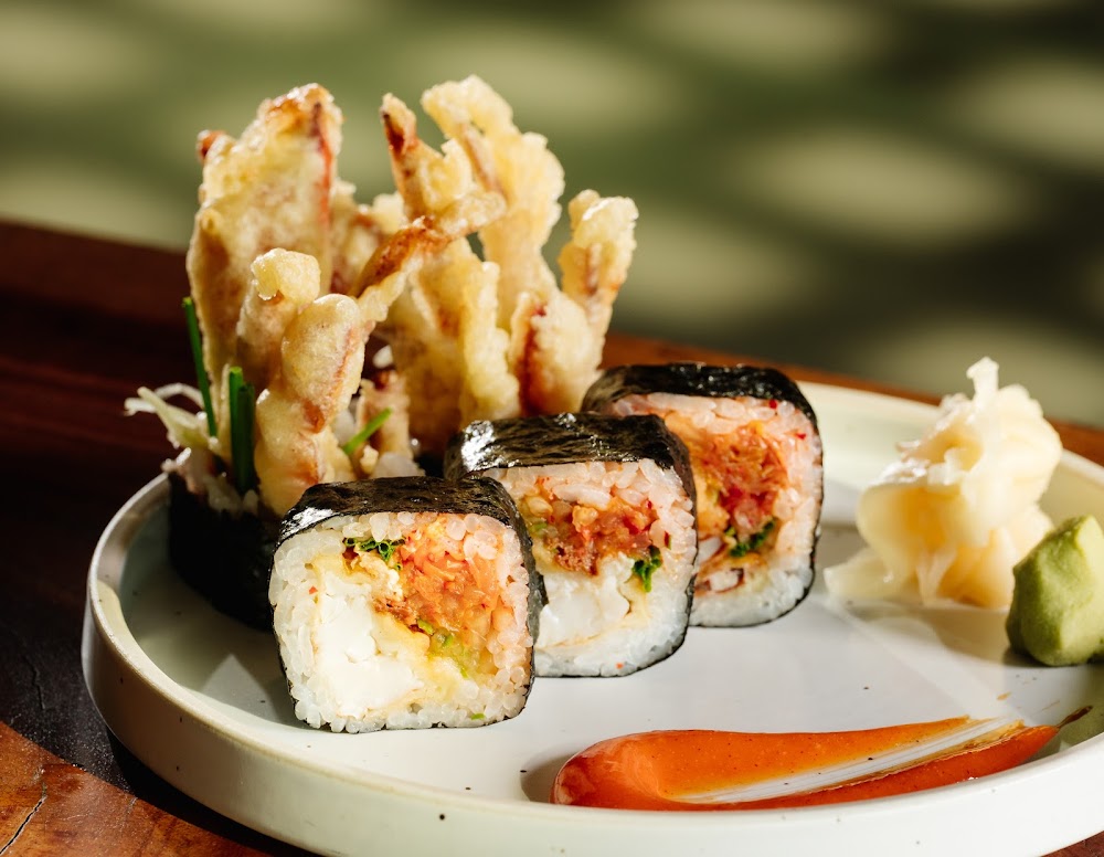 gem image ROKA Barcelona 9