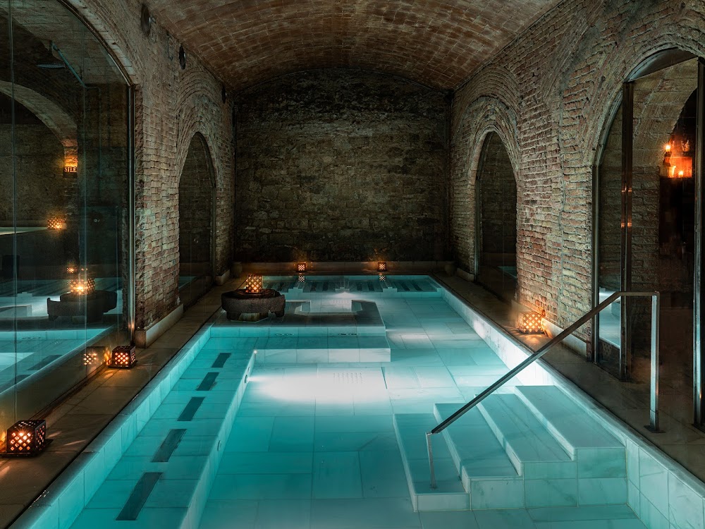 gem image AIRE Ancient Baths London 8