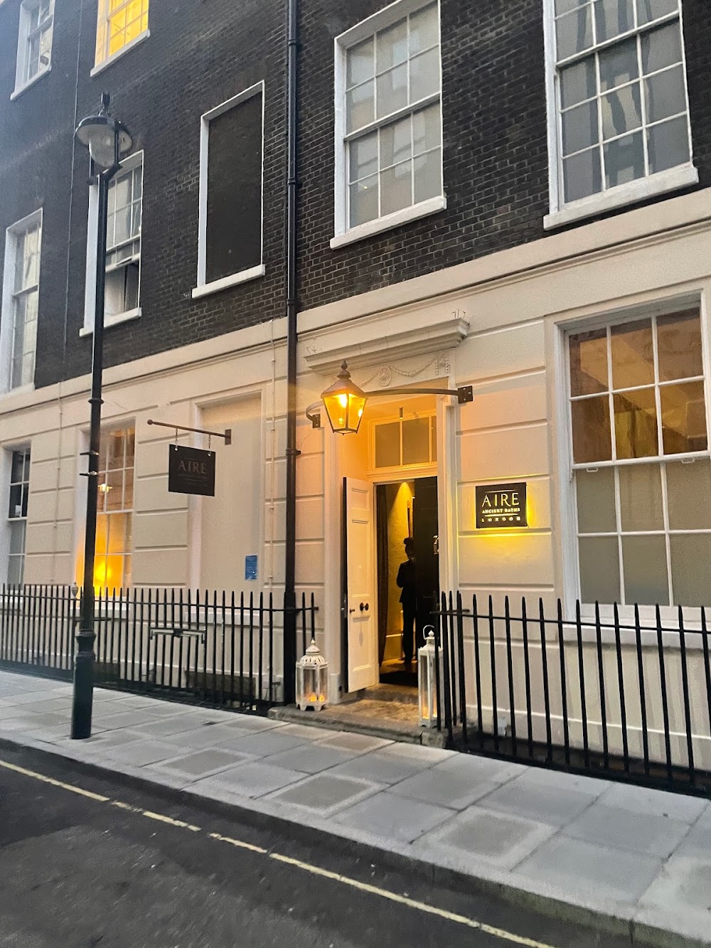 gem image AIRE Ancient Baths London 4