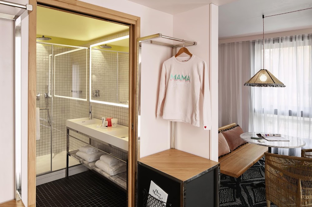 place image Mama Shelter Paris West