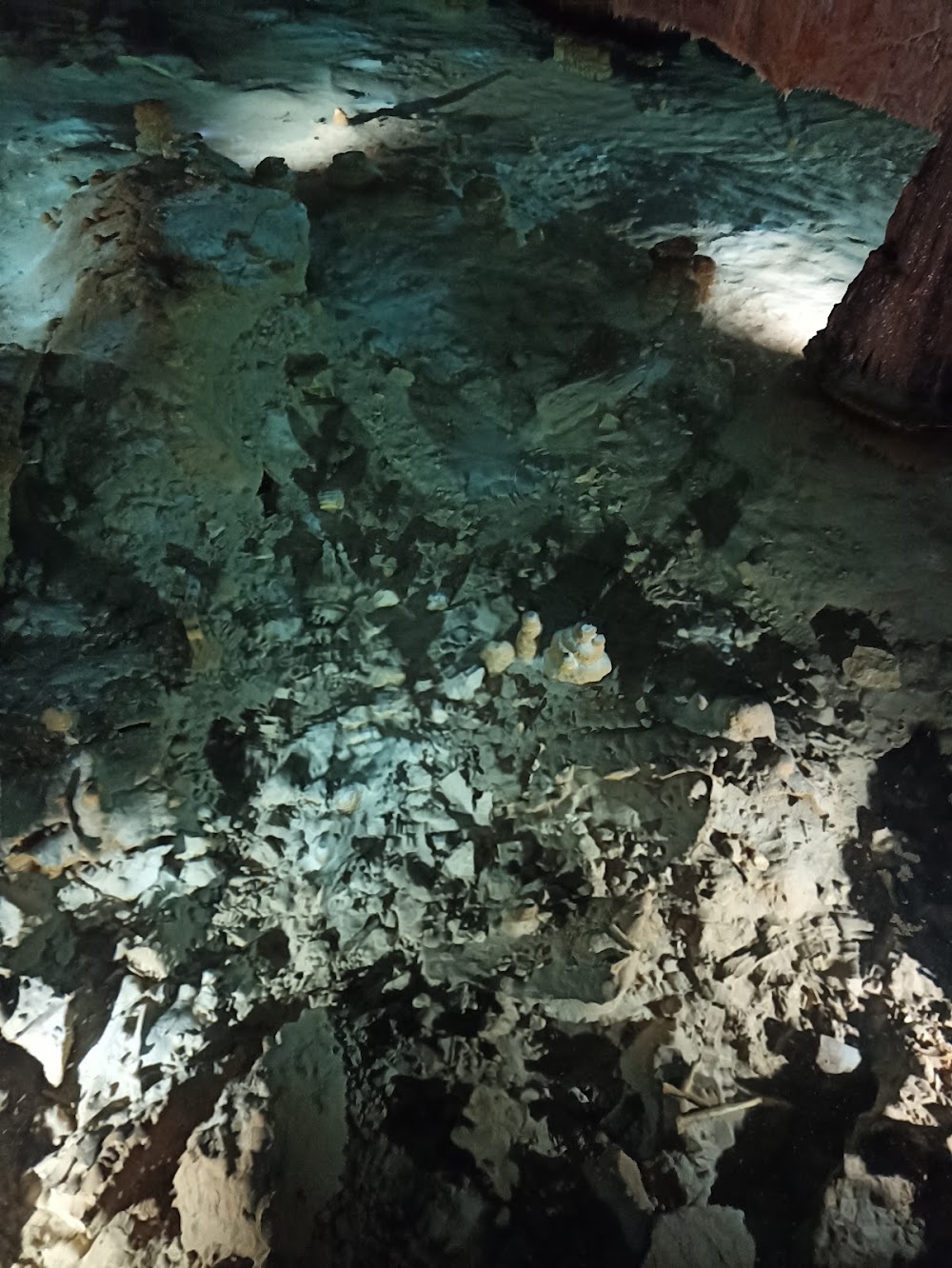 gem image Cova de s’Aigua 8