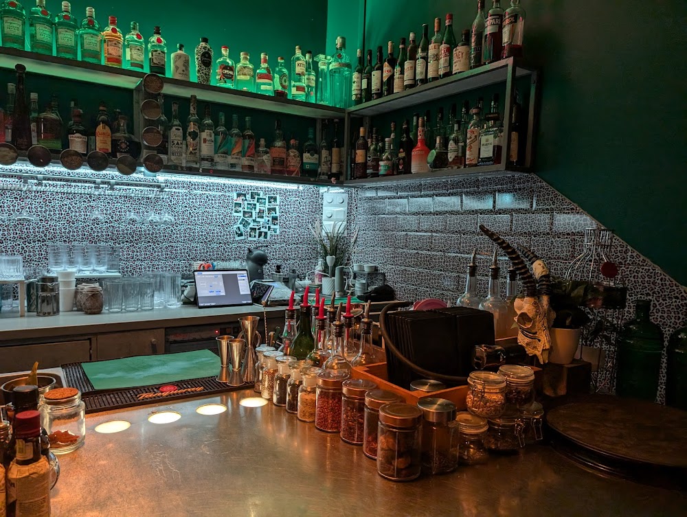 gem image Warm Up Cocktail bar 9