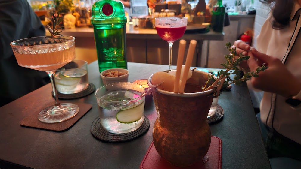 gem image Warm Up Cocktail bar 7