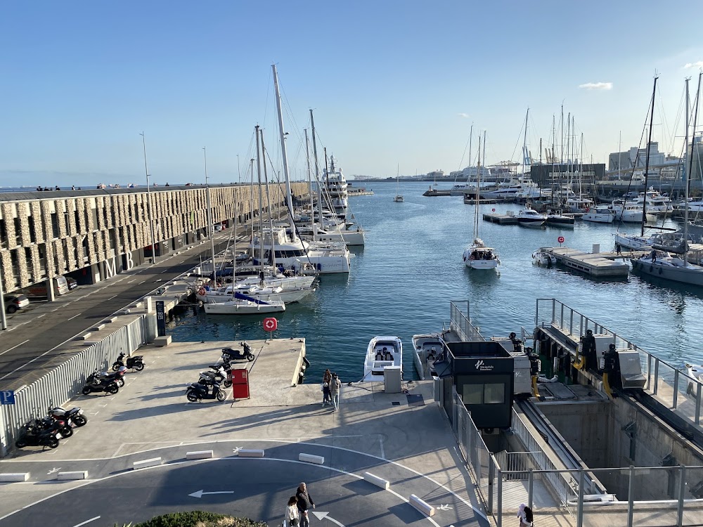 gem image Velissima | Restaurante italiano en el puerto de Barcelona 5