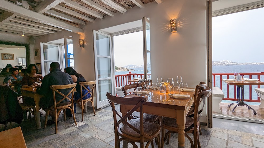 gem image Kastro's Restaurant 10