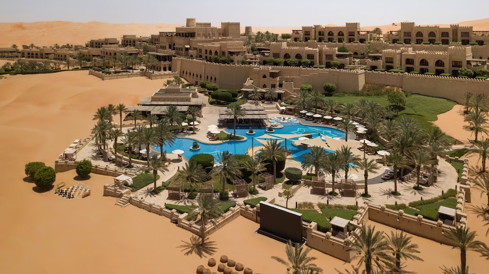 gem image Qasr Al Sarab Desert Resort by Anantara 2