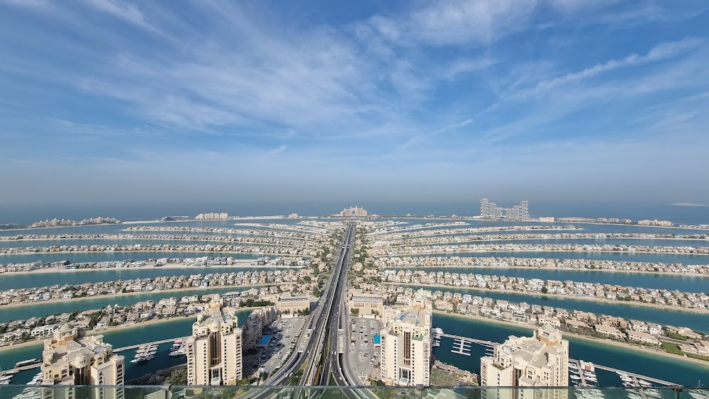 gem image AURA SKYPOOL Dubai 9