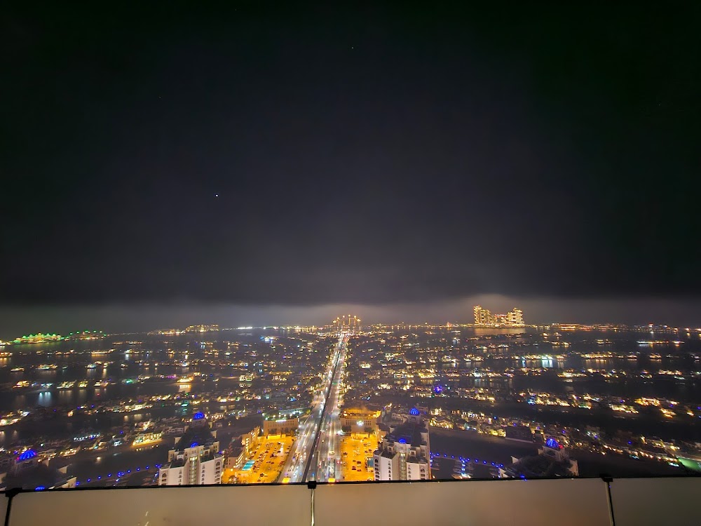 gem image AURA SKYPOOL Dubai 8
