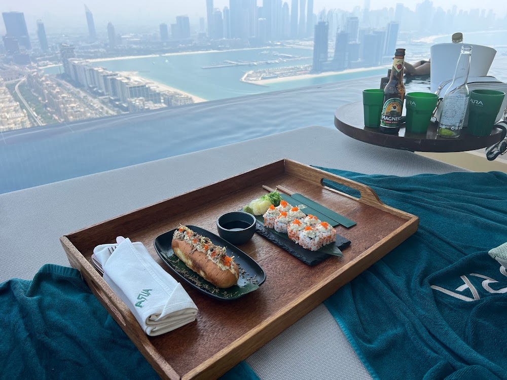 gem image AURA SKYPOOL Dubai 3