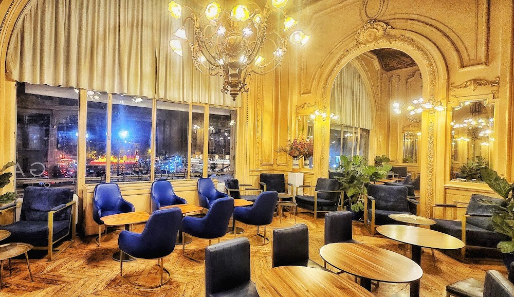 gem image Le Train Bleu 9