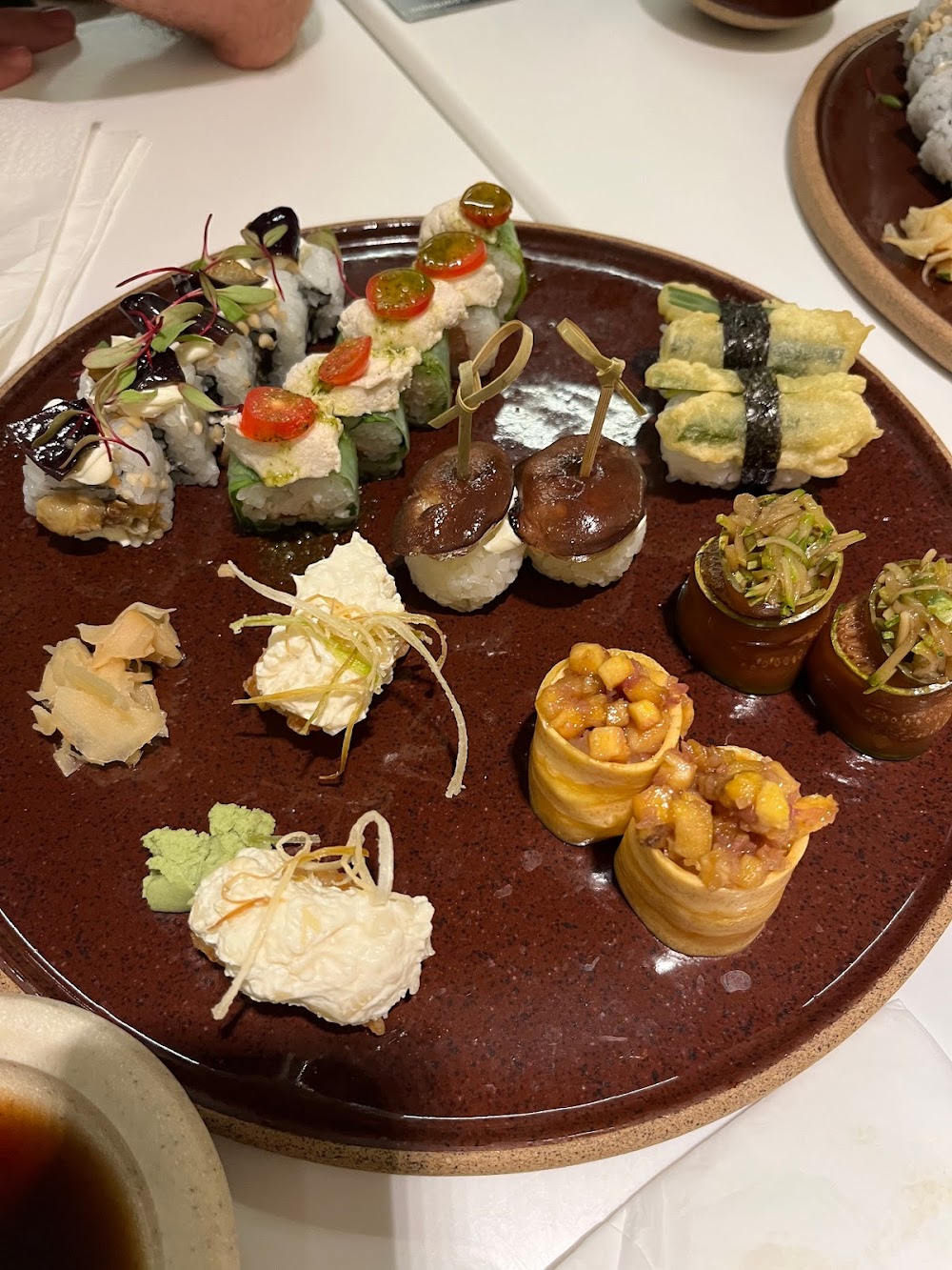 gem image Gurumê Leblon: Restaurante Japonês, Sushis, Delivery em Rio de Janeiro RJ 6