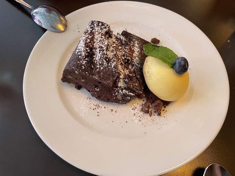 gem image Restaurant Harry's 8