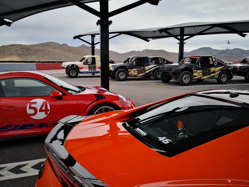 gem image Speed Vegas - Drive Supercars, Go-Karts, and Off-Road 7