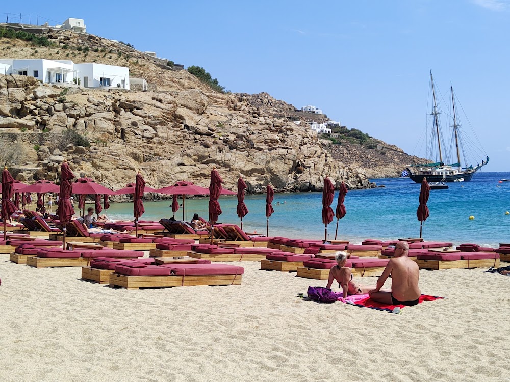place image Super Paradise Beach Club