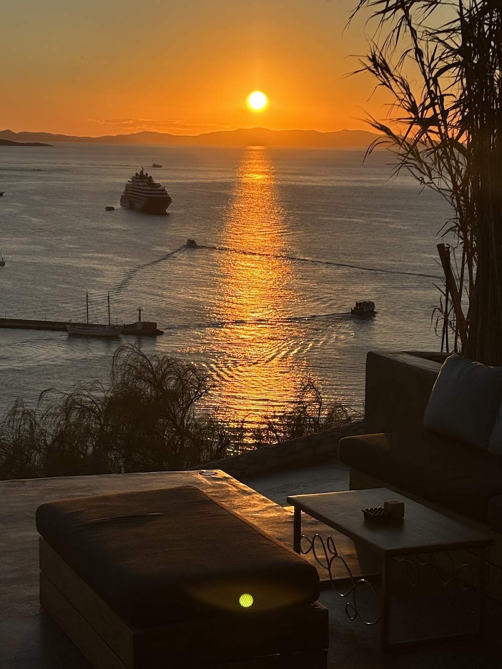 gem image 180º Sunset Bar 4