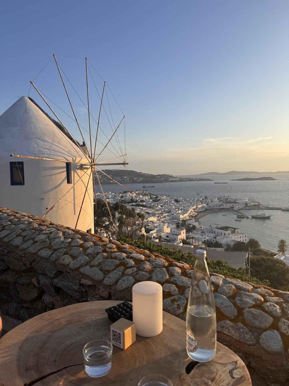gem image 180º Sunset Bar 2