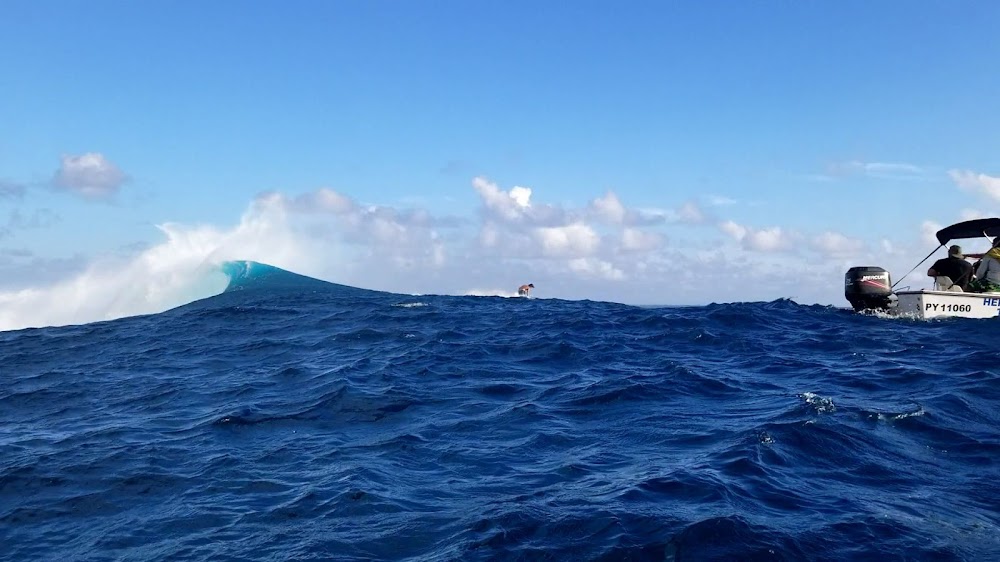 gem image Teahupo'o 7